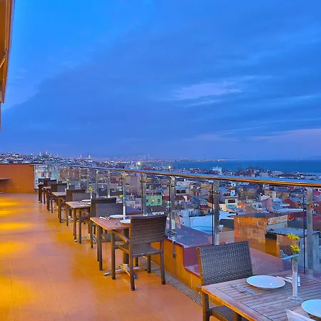 Hotel Grand Madrid 3*