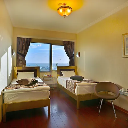 Hotel Grand Madrid Stambuł