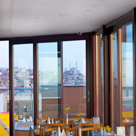 Hotel Grand Madrid 3*