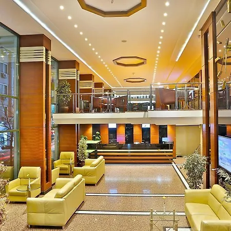 Grand Madrid מלון