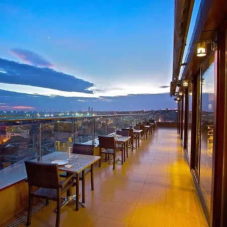Grand Madrid Hotel