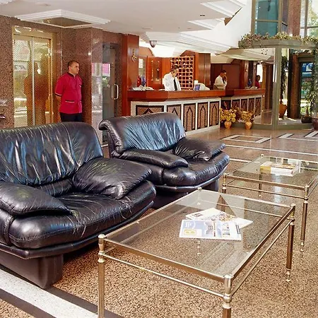 מלון Grand Madrid