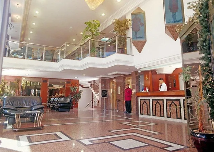 Отель Grand Madrid